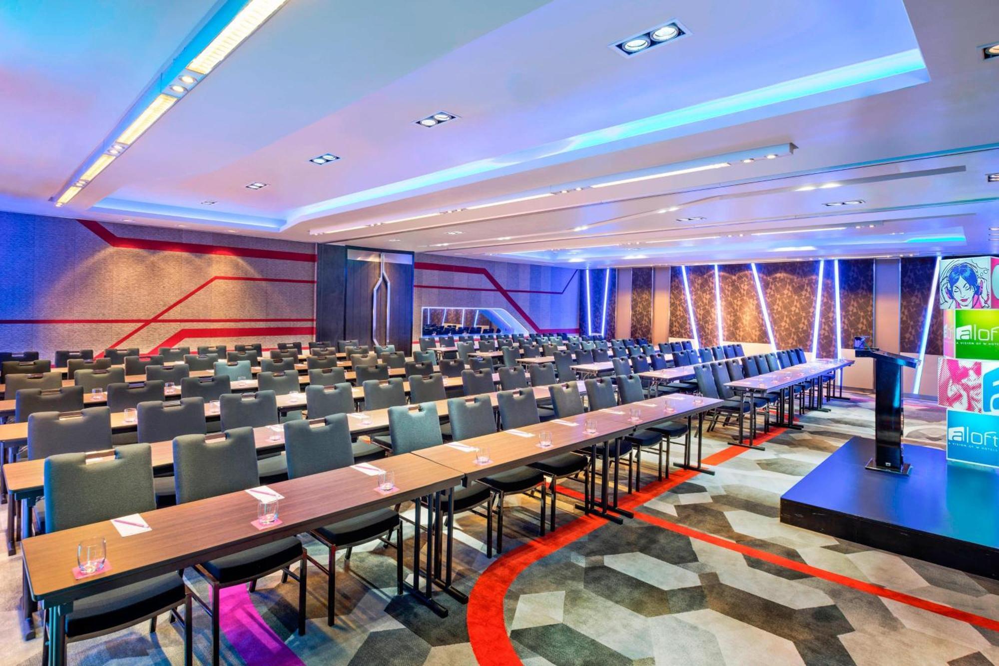 Aloft Bangkok - Sukhumvit 11 Otel Dış mekan fotoğraf